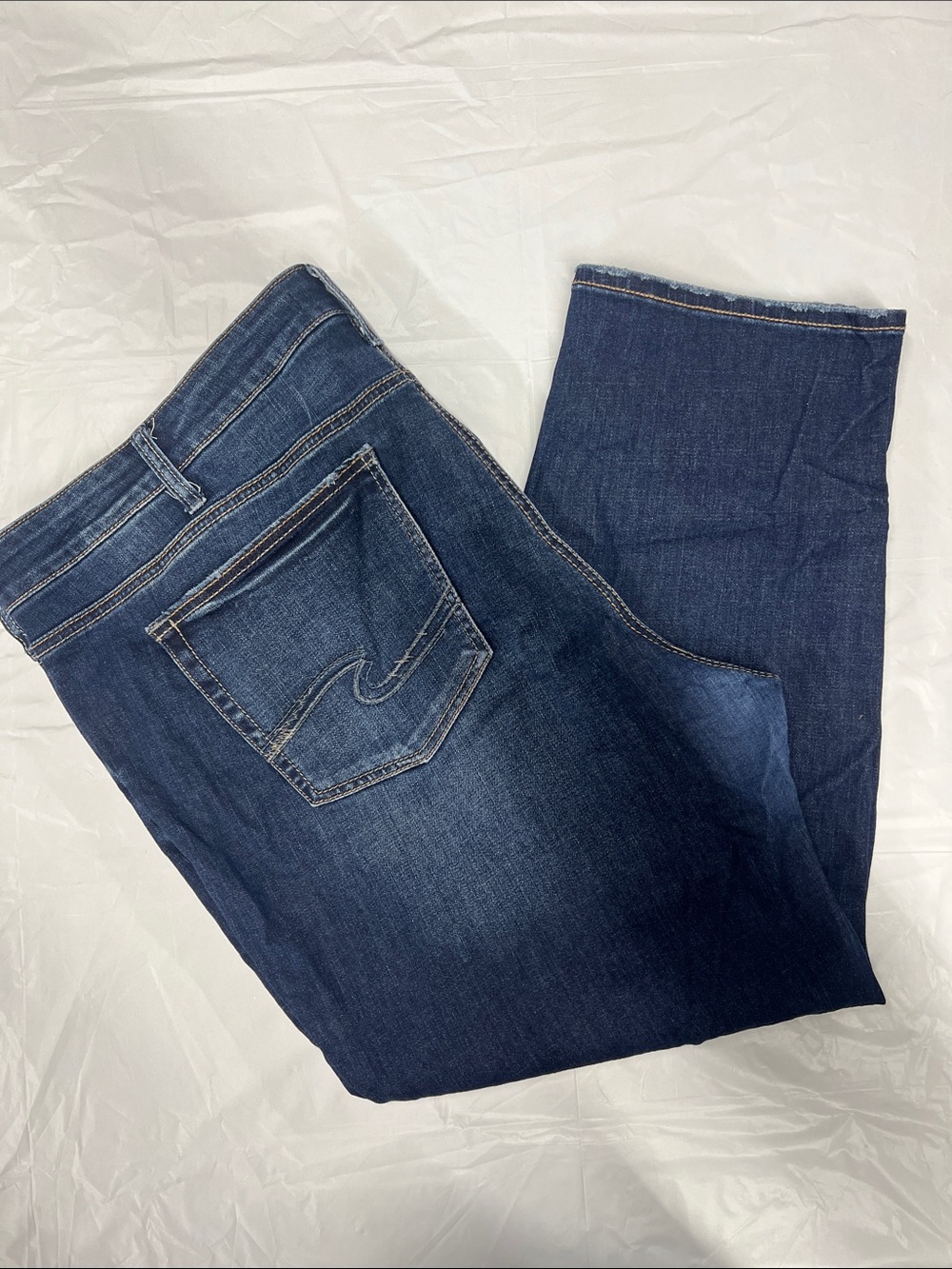 Silver Jeans Co. Suki Capri Plus Size Dark Wash Stretch Denim Jeans 22W